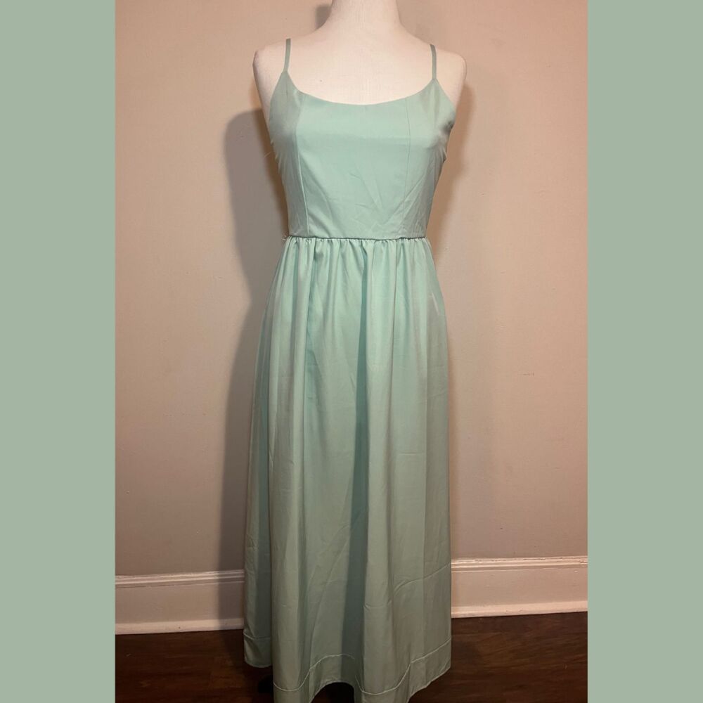 Mint Green Maxi Dress – Size Medium